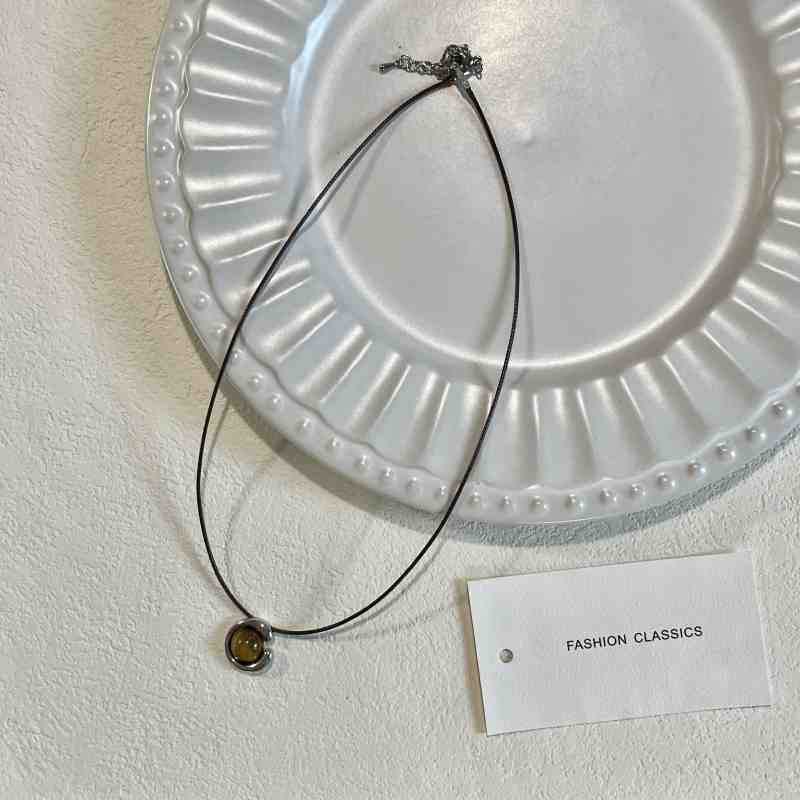 Simple niche design tiger eye stone pendant necklace female fashion temperament senior sense necklace net red collarbone chain