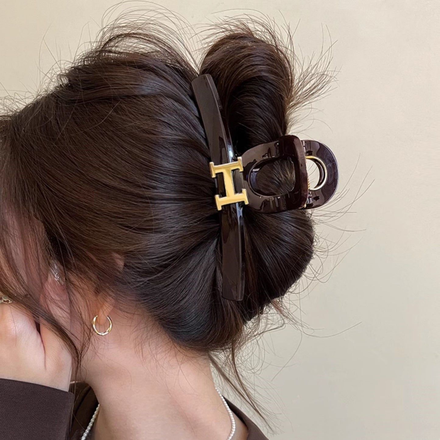 High-end large hair scrunchie clip female 2025 new premium sense of hair clips back of the head hair volume sharks Clip hair accessories